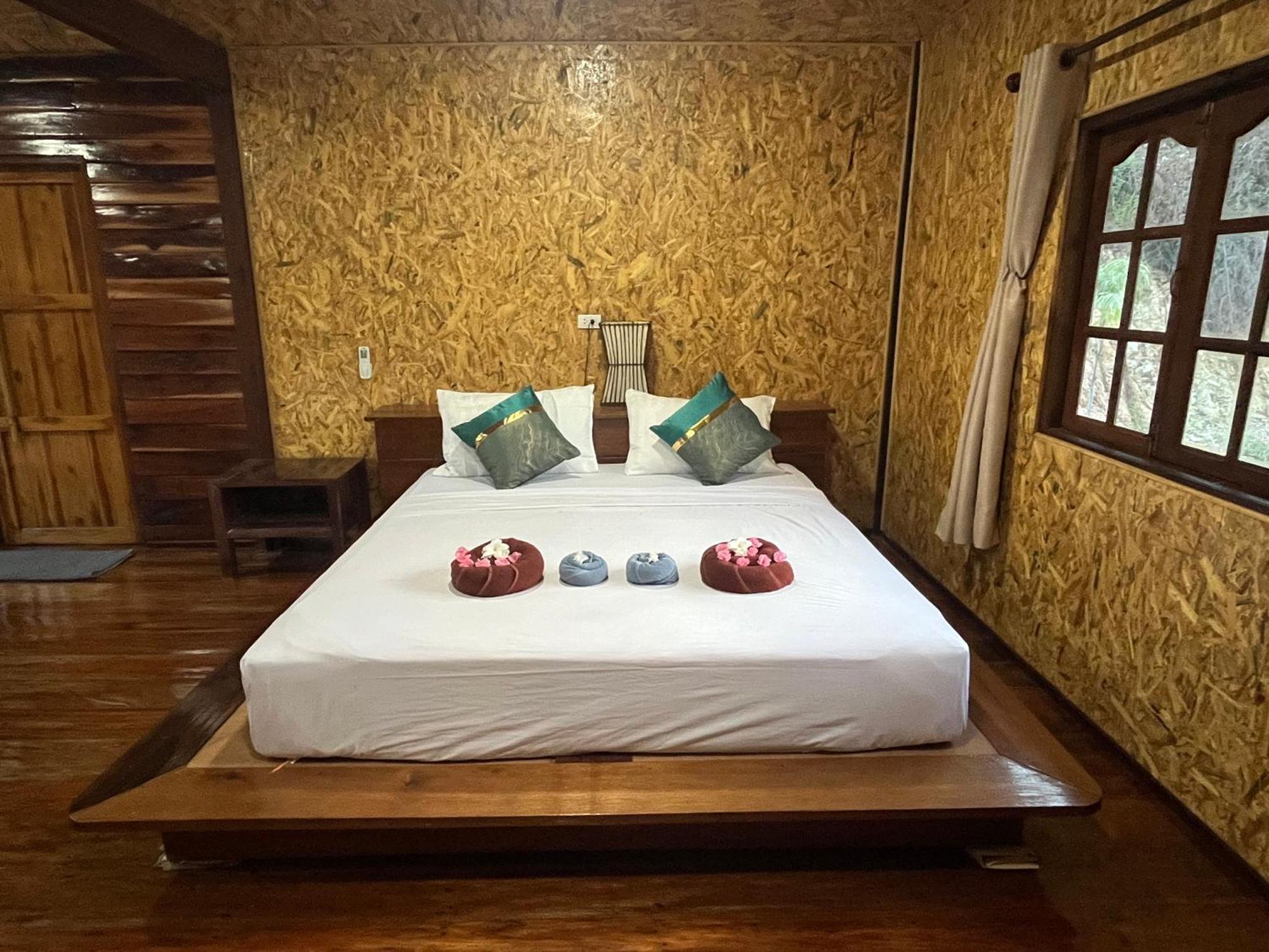 Koh Jum Home Stay Eksteriør billede